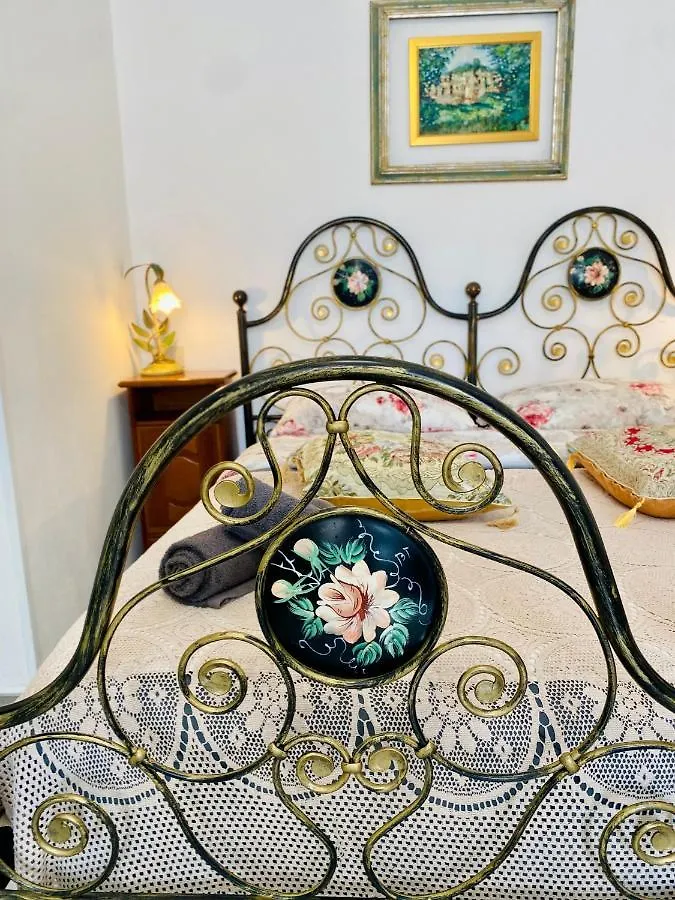 ゲストハウス ホテル Casa Luba ルッカ