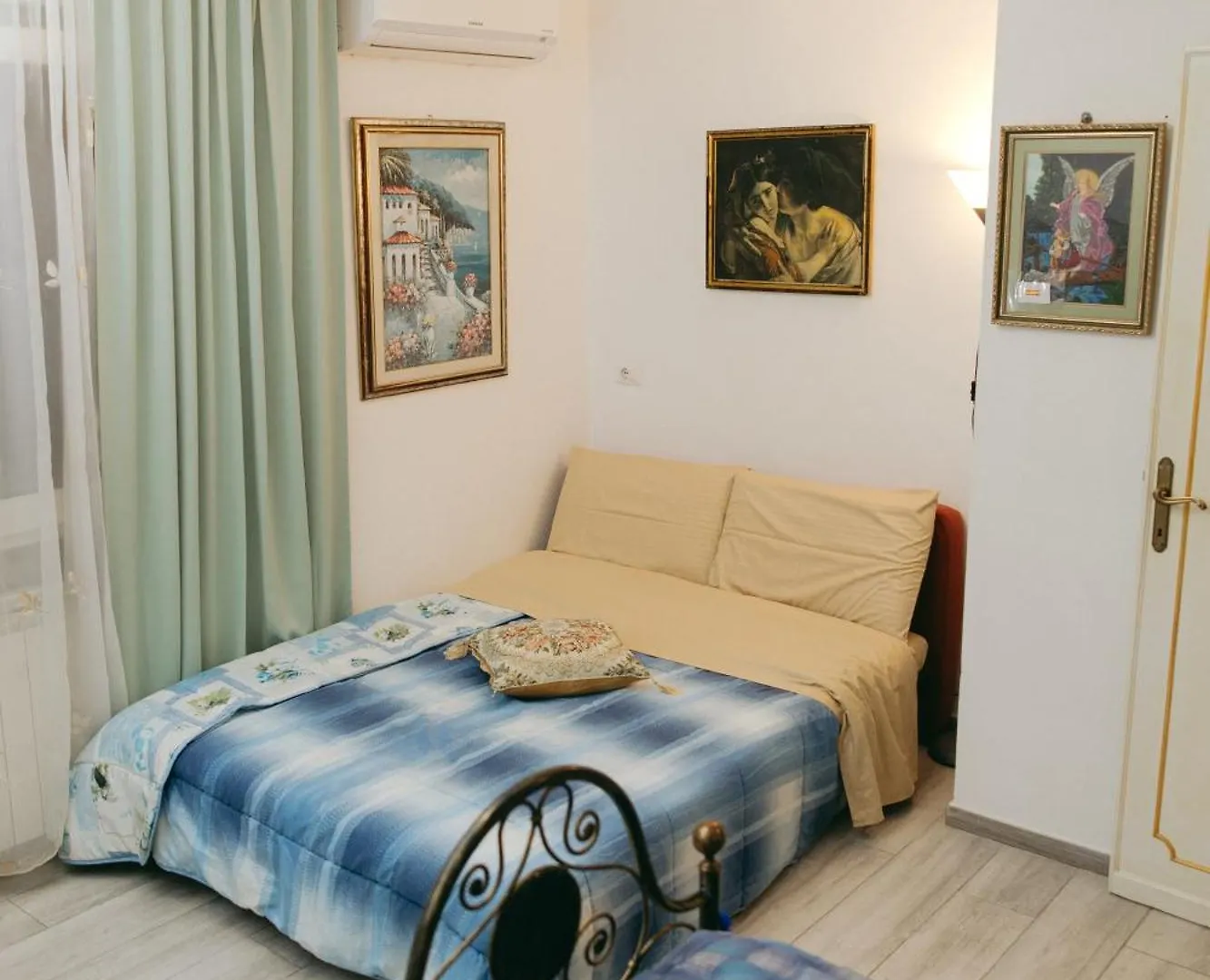 Hotel Casa Luba Lukka 0*,  Włochy